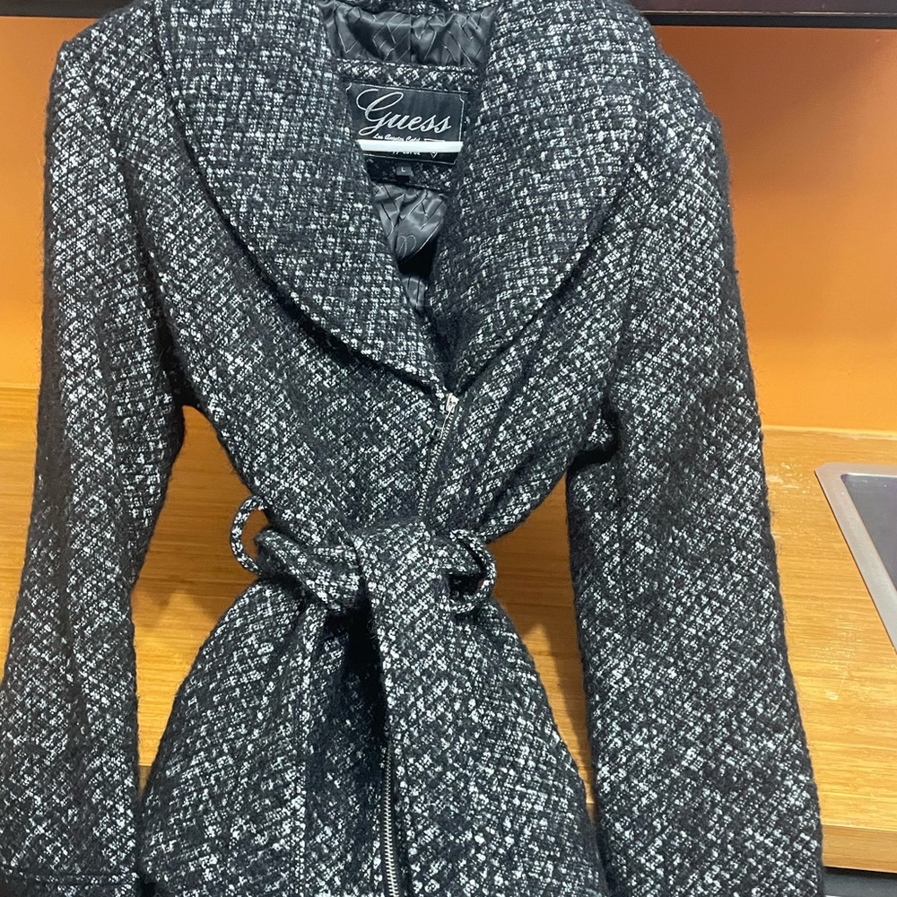 Woman’s Black and White Guess jacket Size L
